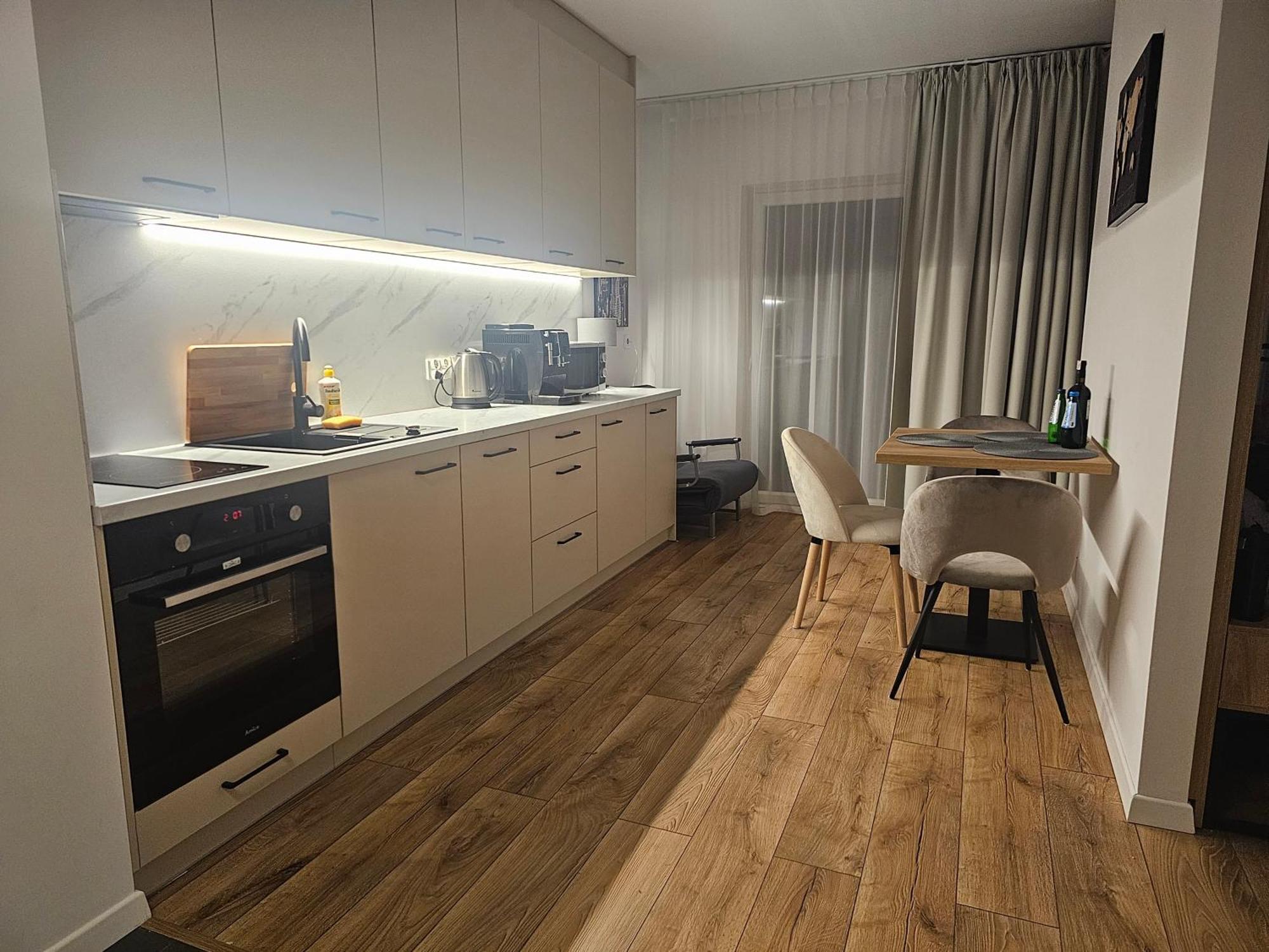 City Sense New Apartments - Main Station And City Center Breslavia Exterior foto