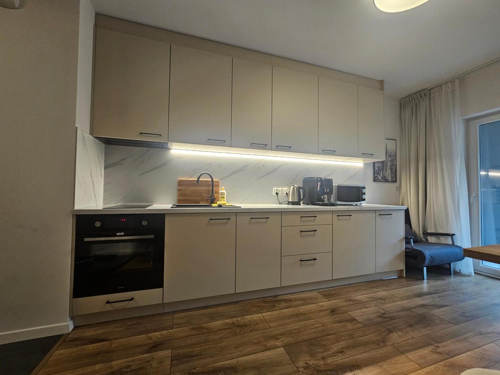 City Sense New Apartments - Main Station And City Center Breslavia Exterior foto