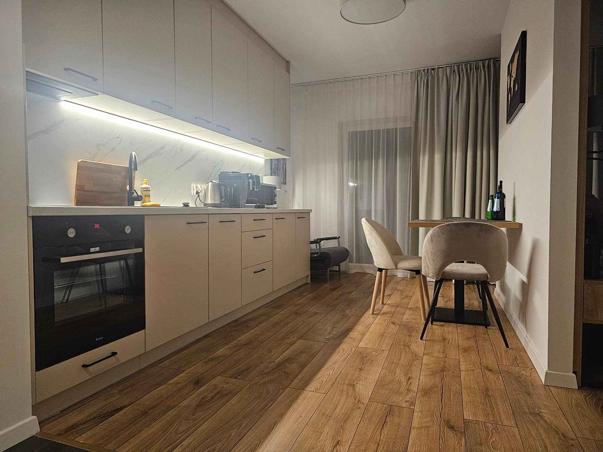 City Sense New Apartments - Main Station And City Center Breslavia Exterior foto