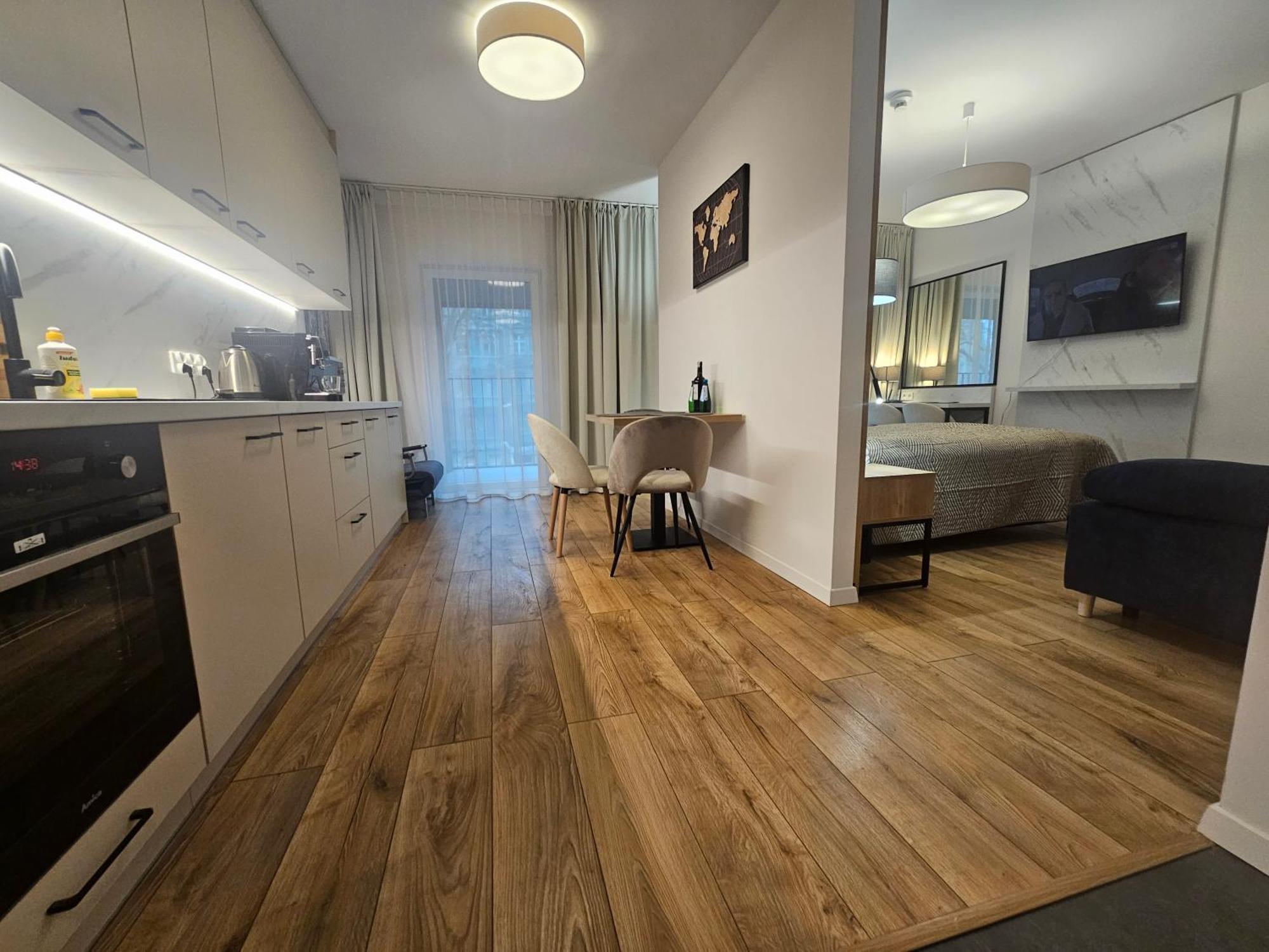 City Sense New Apartments - Main Station And City Center Breslavia Exterior foto