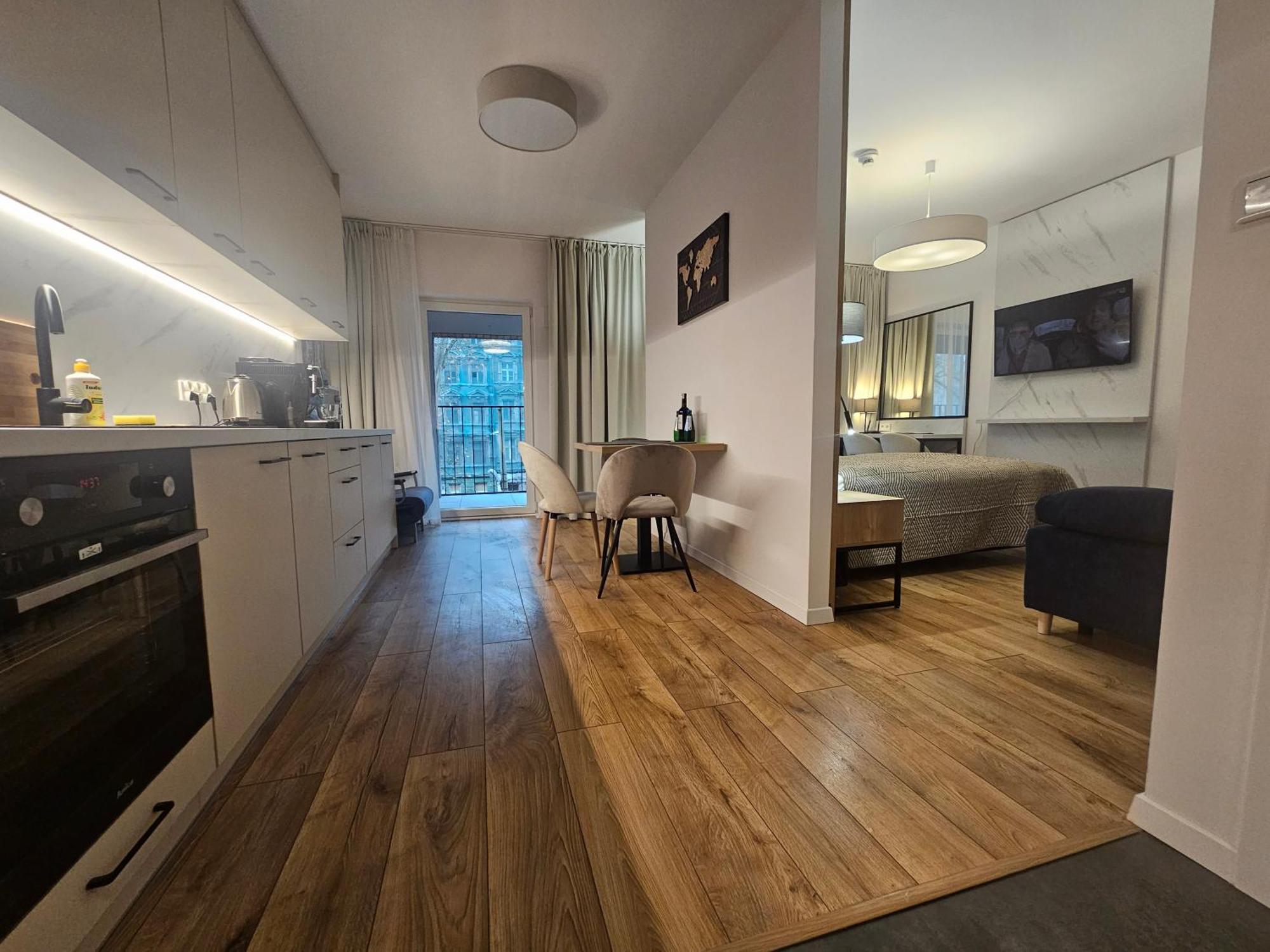 City Sense New Apartments - Main Station And City Center Breslavia Exterior foto